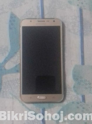 Samsung Galaxy J7